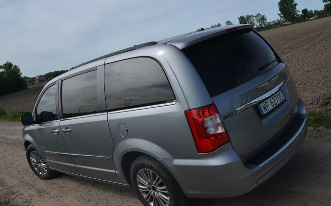 Chrysler Town &amp; Country cena 64900 przebieg: 191000, rok produkcji 2015 z Płock małe 436